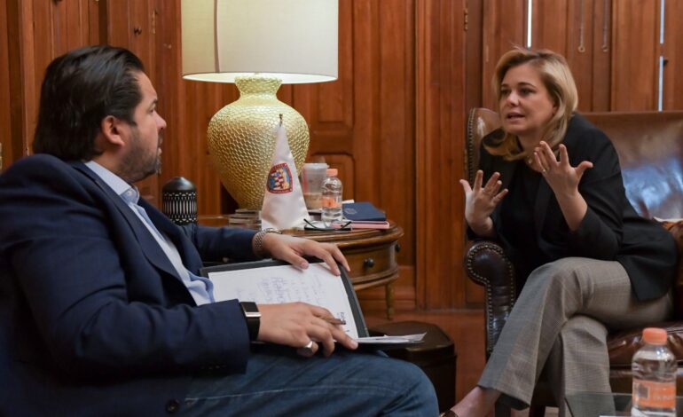  Maru Campos sostiene reunión de trabajo con el presidente de la UGRCh