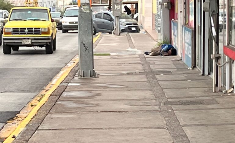  Pide Cocentro atención a indigentes que viven en la calle
