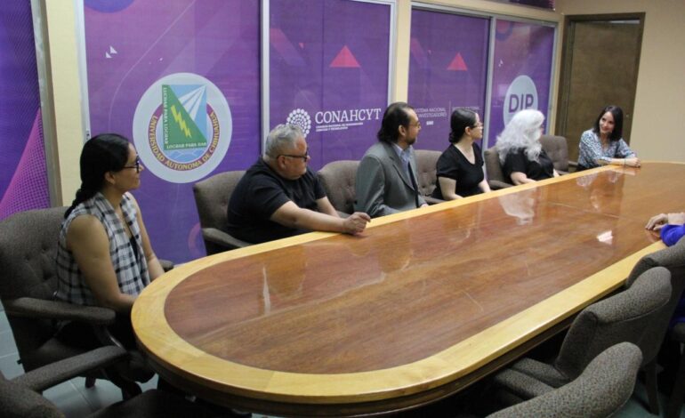  Entrega de vehículo oficial al Cuerpo Académico CA-UACH 146 «Literatura y cultura del norte de México»