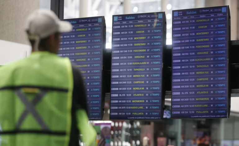 Falla en torre de control del AICM retrasa decenas de vuelos