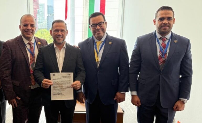 Propone Fiscal Anticorrupción a senadores agenda común contra la corrupción
