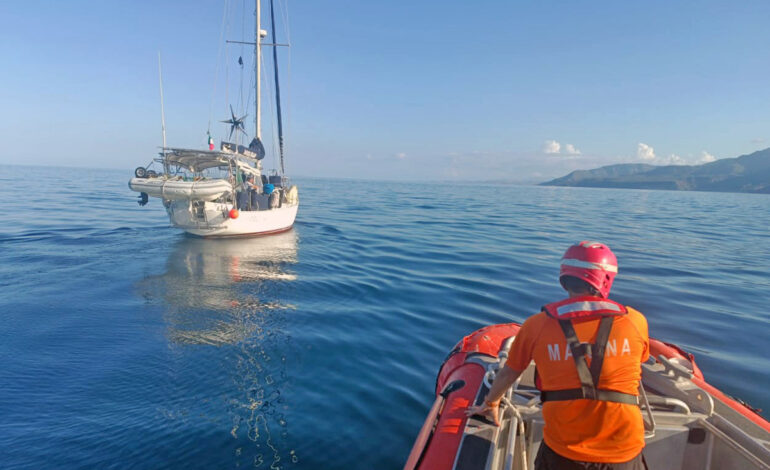  Marina rescata a extranjero herido cuya embarcación quedó a la deriva, en BCS