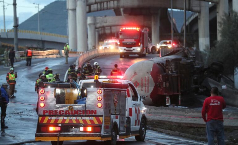  Posible exceso de velocidad, primer dictamen de la FGJ CDMX sobre explosión de pipa en Iztapalapa
