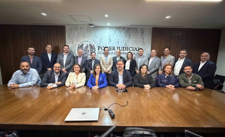 Empresarios visitan Coahuila; conocen buenas prácticas para nuevo sistema de monitoreo y evaluación judicial en Chihuahua
