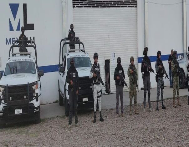 Combaten el robo de hidrocarburos en la capital; catean bodega