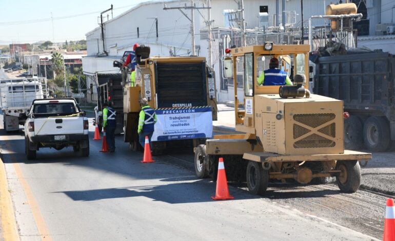  Inicia Municipio labores de recarpeteo en la avenida Silvestre Terrazas