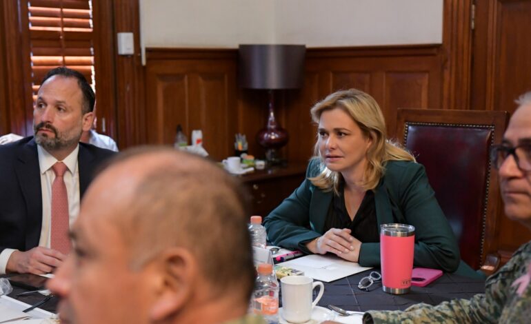  Maru Campos encabeza sesión de la Mesa de Seguridad