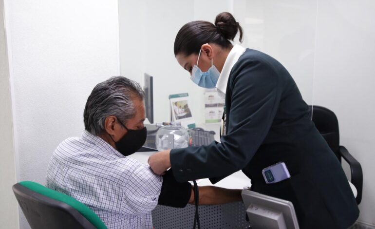 Promueve IMSS hábitos saludables y estrategias integrales para prevenir osteoporosis