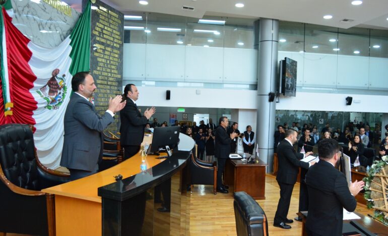  Así despidieron diputados a Luis Fernando Chacón