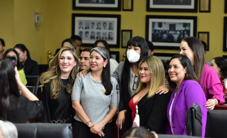  Se unen diputadas del PT, MC y PAN; presentan ‘Ley Malena’ para tipificar ataques con ácido vs mujeres