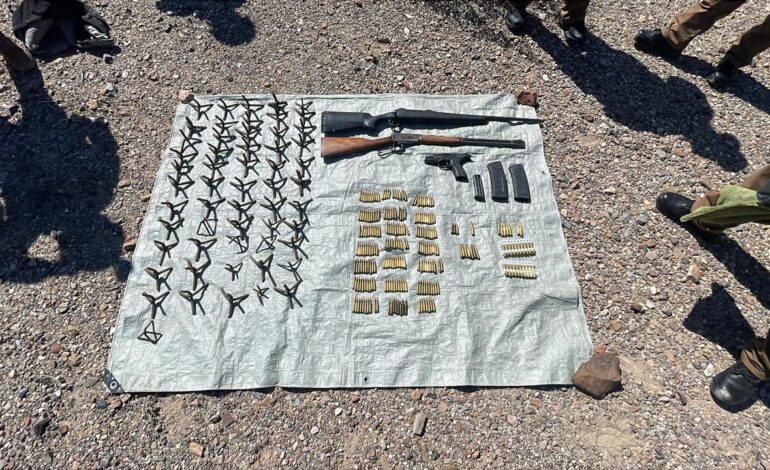  Aseguran armas de fuego y municiones en operativo en Ojinaga