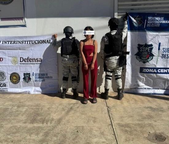  Detiene a mujer con 40 envoltorios de presunta droga en Guachochi