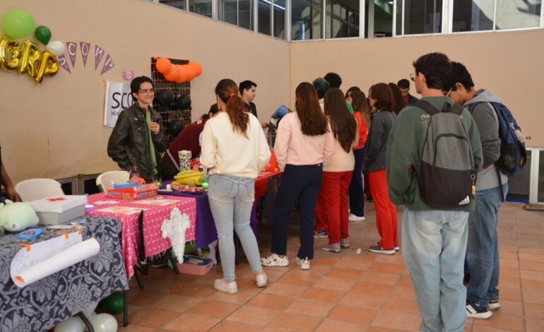  Estudiantes de Medicina fortalecen su participación con la Feria de Comités de la SEMUACH
