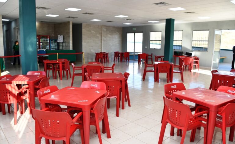  Inauguran cafetería y estacionamiento en UT de Parral con inversión de 9 mdp