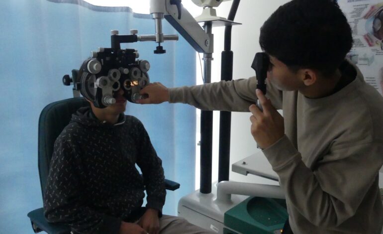  Impulsan Conalep y Fundación Cimarrón campaña de salud visual para estudiantes