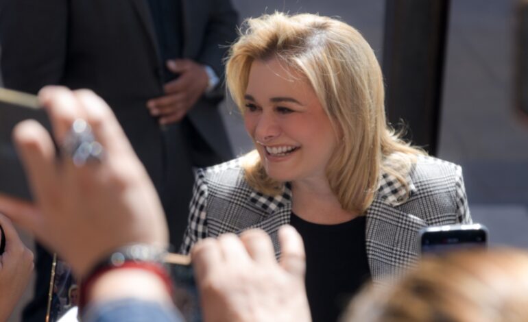 Regresamos a los principios en pie de lucha, disculpándonos por escándalos: Maru por relanzamiento del PAN