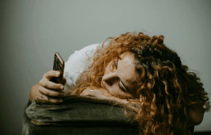  Algo ha cambiado en cómo responde ChatGPT. OpenAI lo ha actualizado con un propósito muy concreto: cuidar la salud mental