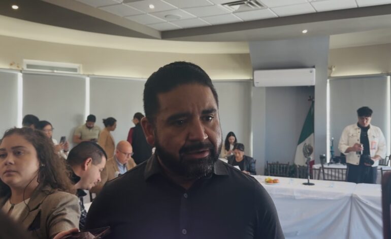 Denuncia Sánchez detención de Ubers en Aeropuertos de Chihuahua y Juárez; llevará tema a tribuna