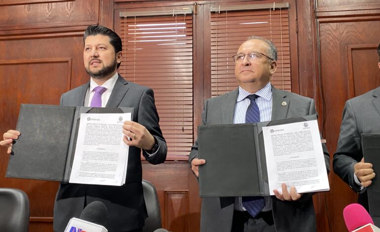  Firma UACH convenio de pago con Pensiones Civiles; dará 1.8 mdp al mes