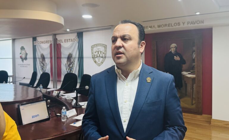  Se debe priorizar el agua de las presas para los chihuahuenses, si hay remanente, que se vaya a donde se tenga que ir: Memo Ramírez