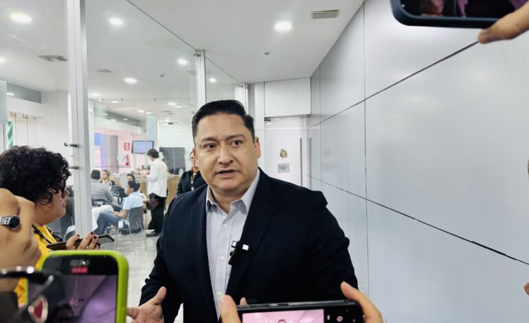  En el tema del agua de las presas y a diferencia de Corral, Maru está con los agricultores: Alfredo Chávez