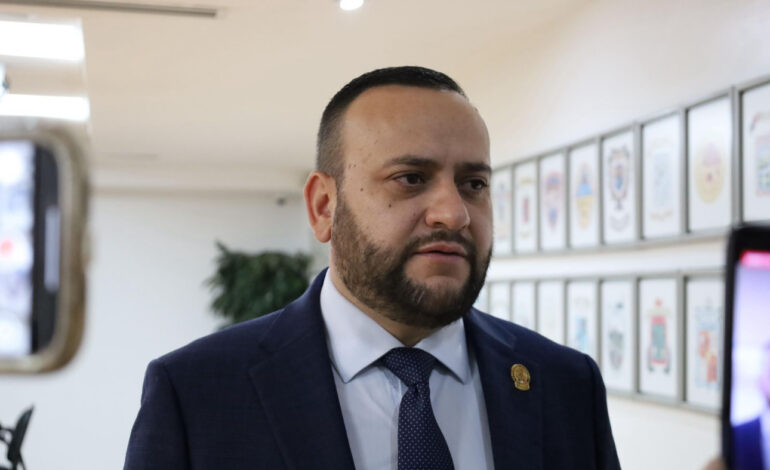  “Morena plancha camino a dictadura con reforma al amparo”: Arturo Medina