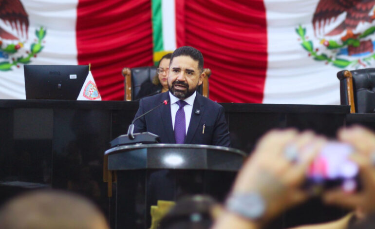 Migajas, más impuestos y más deuda, presupuesto federal para Chihuahua: Francisco Sánchez