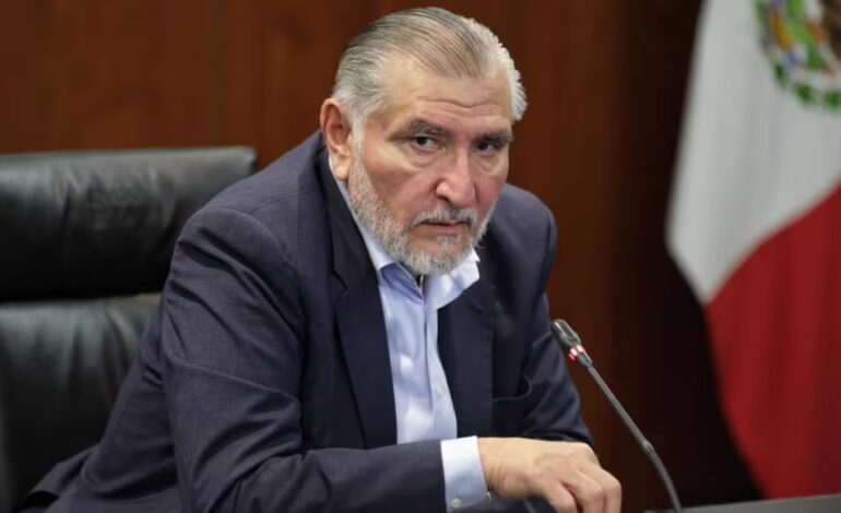 Presentan en FGR 37 denuncias contra Adán Augusto López por un presunto quebranto de 700 mdp