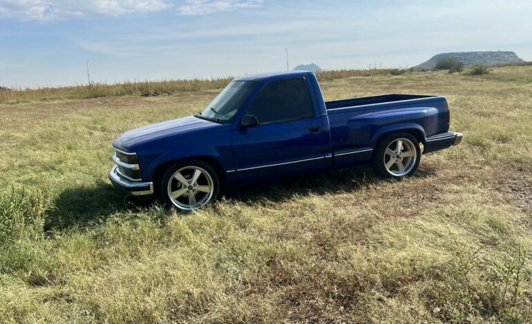  Localizan policías municipales la Chevrolet azul, presuntamente robada durante la feria ganadera