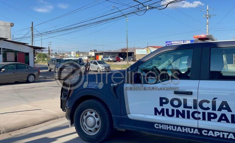  Pareja resulta con quemaduras tras flamazo en menudería