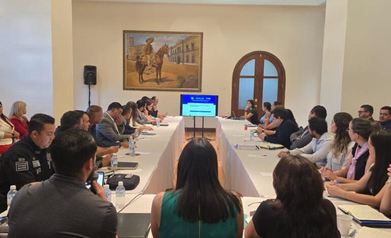  Participa la CEAVE en la firma de convenio entre la Comisión de DesplazamientoForzado Interno del Estado y la Coordinación de Política Digital