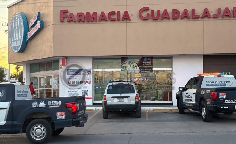  Asaltan farmacia Guadalajara en la colonia Infonavit Nacional; policía implementa operativo de búsqueda