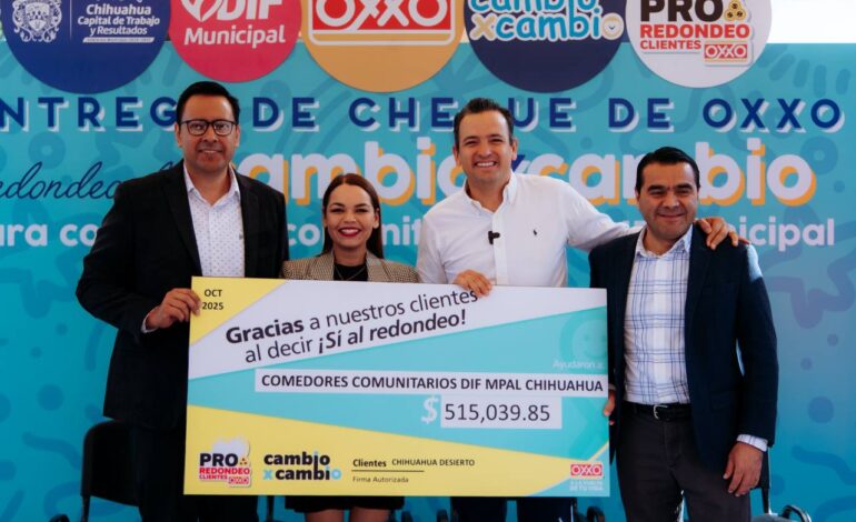  Recibe Marco Bonilla cheque del redondeo “Cambio x Cambio” de OXXO para fortalecer comedores del DIF Municipal