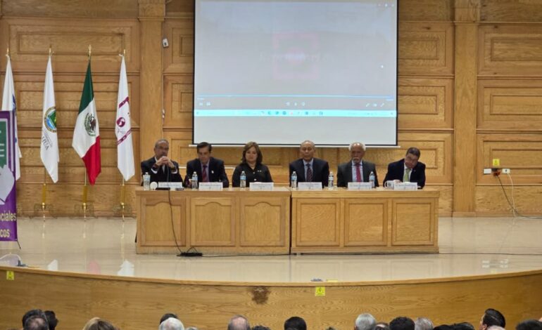  Presenta maestro de la UACH libro «Repensar el 85», obra que rescata el movimiento universitario