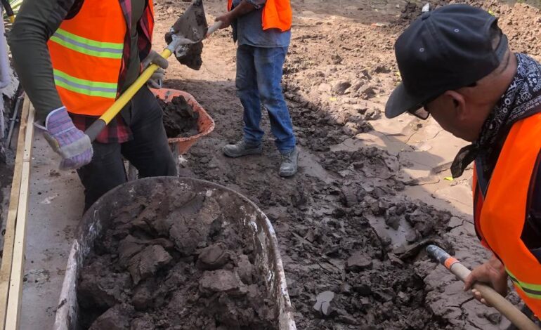  Retira SCOP más de 4 mil toneladas de tierra y escombro tras inundaciones en Casas Grandes