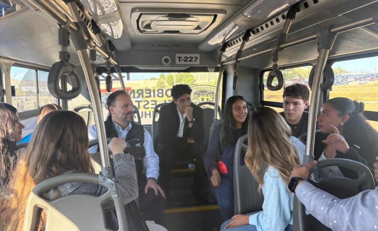 Recorre De la Peña ruta Bowí-UACH, supervisa tiempos de recorridos