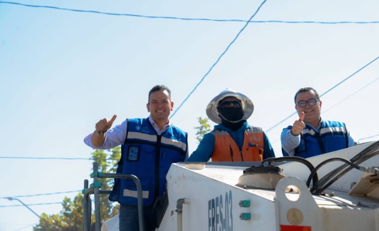  Recorre alcalde Marco Bonilla zona de recarpeteo de la avenida Miguel Barragán