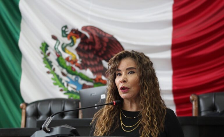  Piden diputados atención médica para joven estudiante que perdió la vista en proyecto escolar