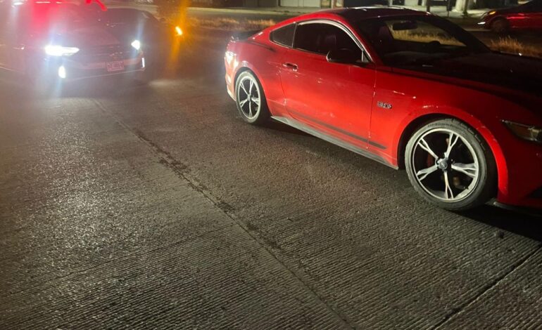 Asegura Policía Vial de la SSPE vehículos en carrera clandestina