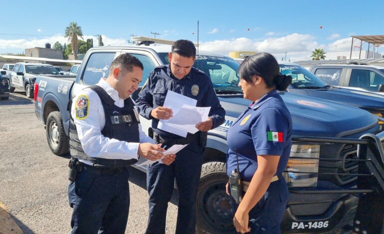  Agente de la Policía Municipal complementa su trabajo ayudando a los más necesitados