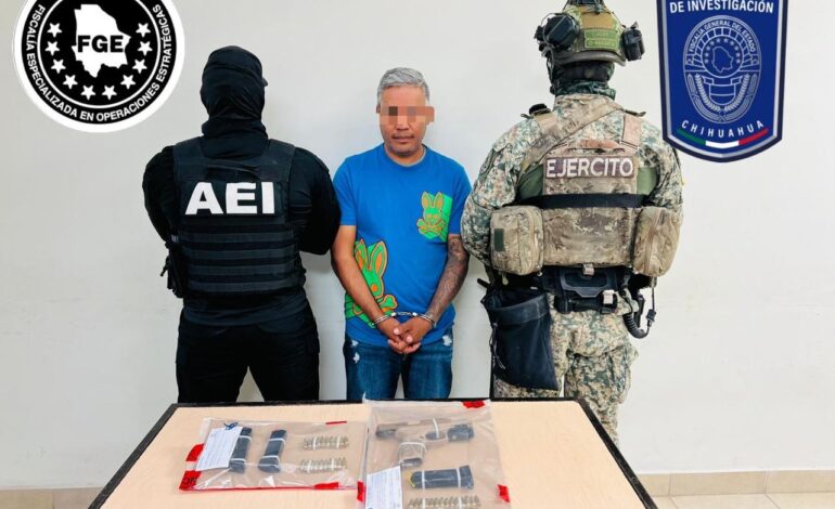  Detienen FEOE y DEFENSA a masculino con un arma de fuego en la colonia El Barreal de Cd. Juárez