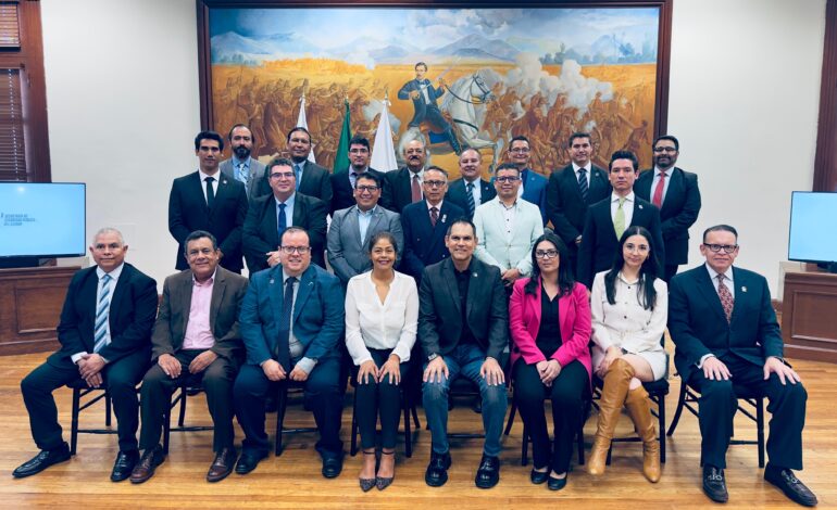  Toma protesta Gilberto Loya a integrantes de la nueva Unidad URITD para fortalecer el IESP