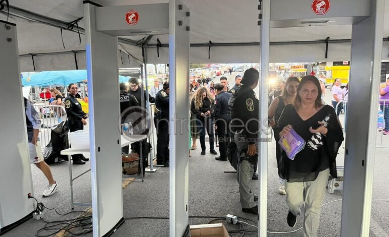 Instalan filtros de seguridad para acceder al concierto de Alejandro Sanz
