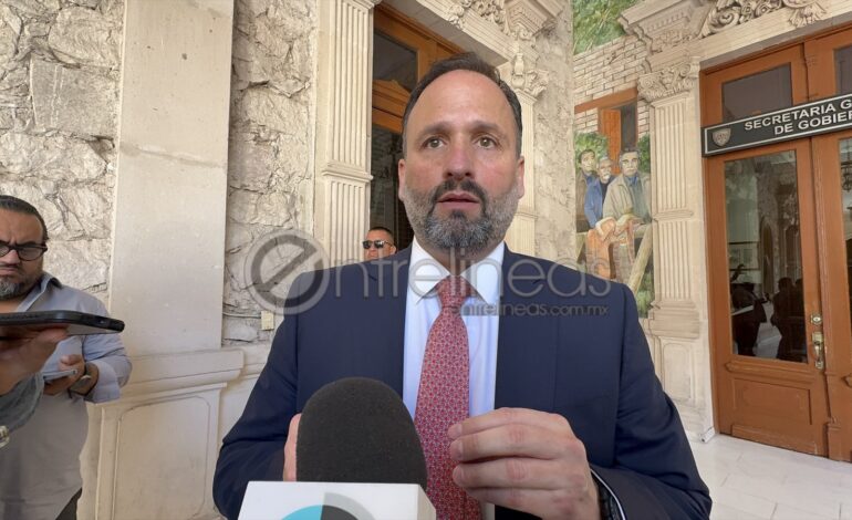  Nada más elitista que comentar desde un campo de golf, la crítica de quien viene: De la Peña a Corral