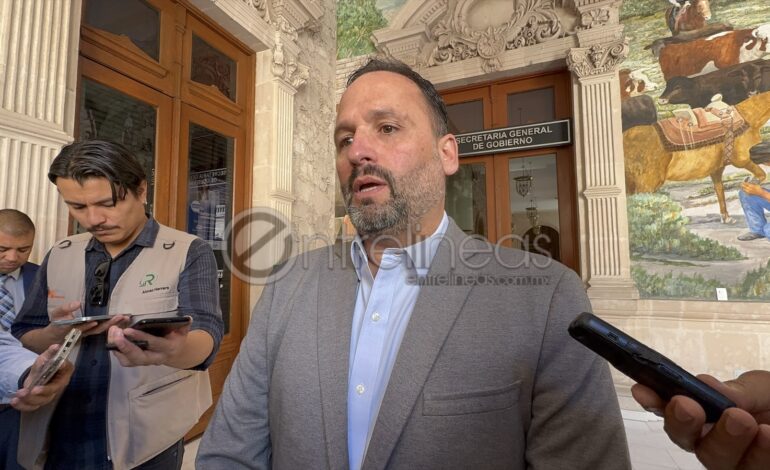 PAN destinado a tener éxito tras relanzamiento, Morena arropa desechos políticos