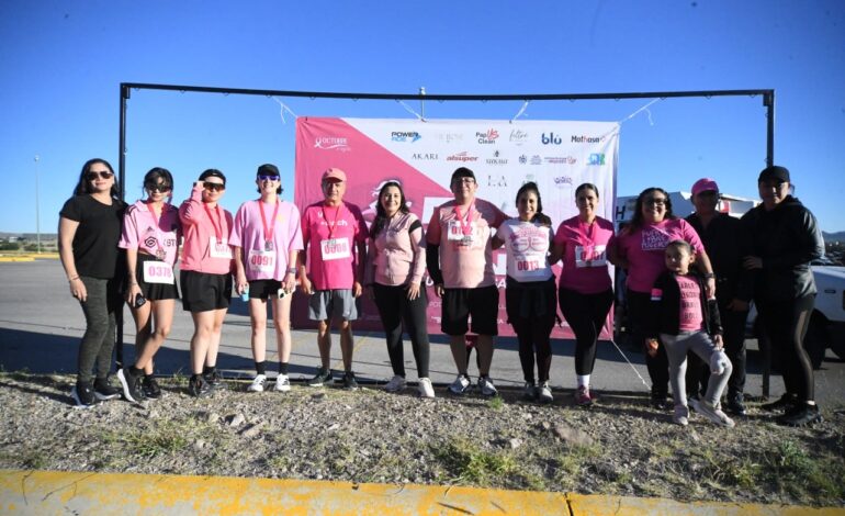  Realizan carrera 5K «Huella Rosa» en la Facultad de Medicina y Ciencias Biomédicas de la UACH