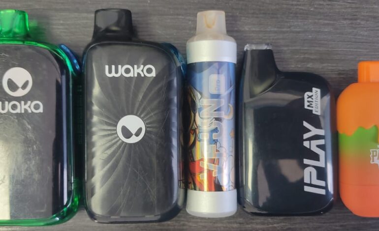  Estudiante en Cuauhtémoc vendía cigarros electrónicos con permiso de su mamá