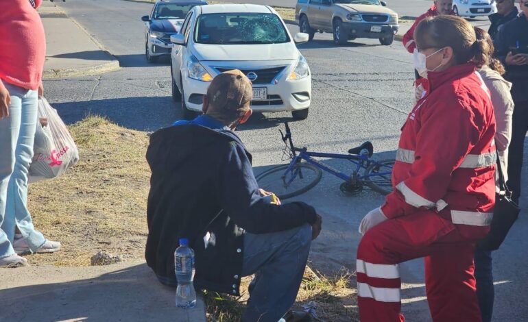  Embiste conductora a adulto mayor en calles de la colonia Real Carolinas