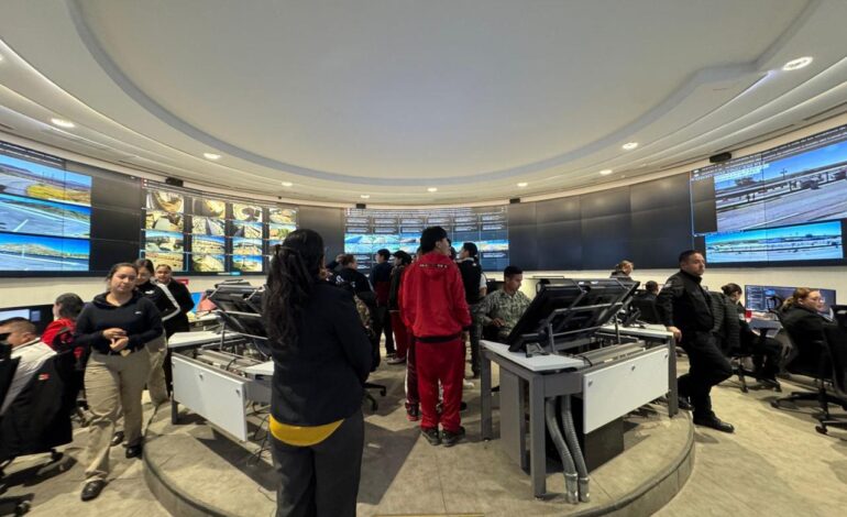  Visitan alumnos del CETIS 61 instalaciones del C7 en Ciudad Juárez