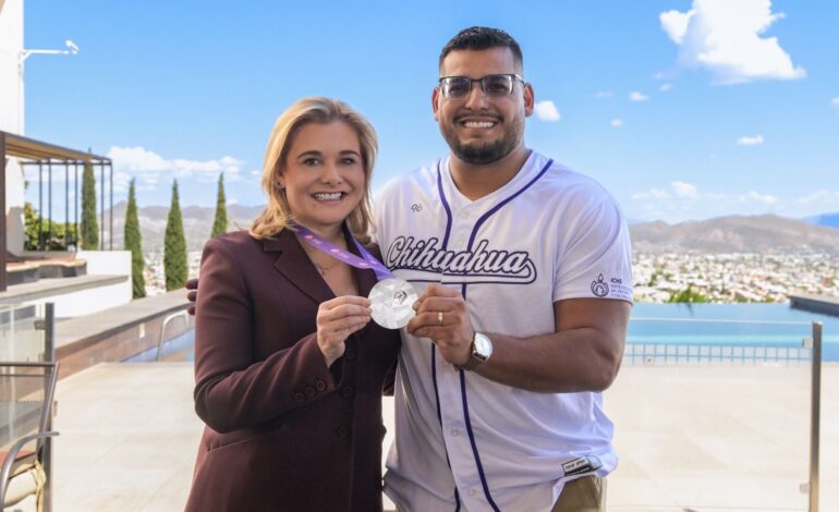  Maru Campos destaca talento y perseverancia de deportistas chihuahuenses